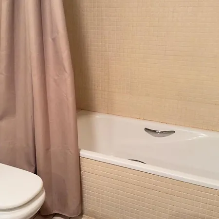 Ocean View Two Bedroom In Gigantes With Balcony And Pool Puerto de Santiago (Tenerife)