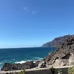 Ocean View Two Bedroom In Gigantes With Balcony And Pool