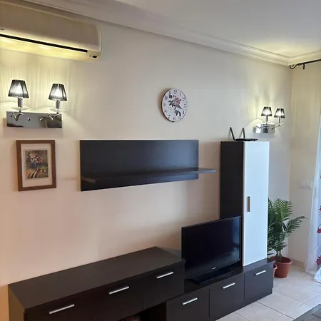 Ocean View Two Bedroom In Gigantes With Balcony And Pool * Puerto de Santiago (Tenerife)