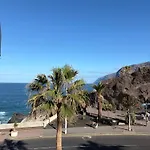 Ocean View Two Bedroom In Gigantes With Balcony And Pool *