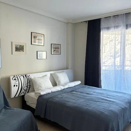 Ocean View Two Bedroom In Gigantes With Balcony And Pool Puerto de Santiago (Tenerife)